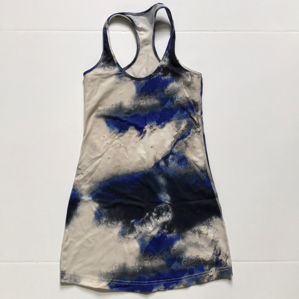 Lululemon galaxy extra long tank top size 6